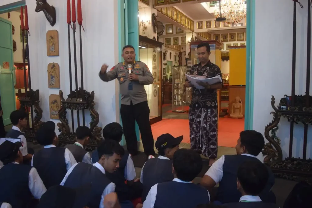 Dampak Museum Terhadap Pelestarian Warisan Daerah dan Komunitas Lokal